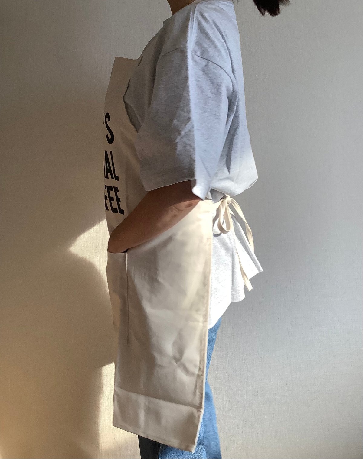 ADULT APRON #22 