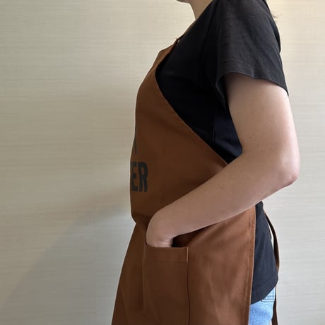 WPB5  DAY USE W POCKET  APRON   “NIGHT SURFER“ BROWN COLOR ※正面に二つのポケットがございます