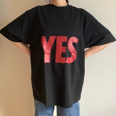 DSS1 DRES“SPECIAL”SSEN    YES  T-SHIRTS (RED色ロゴ) BLACK COLOR