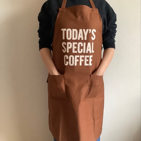WPB9   DAY USE W POCKET “TODAY‘S SPECIAL COFFEE” (生成りロゴ)
