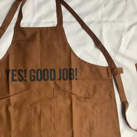 XA30 X–STYLE APRON “ YES！GOODJOB！”(BROWN COLOR)※背中でクロスさせて着用いただくエプロンです。