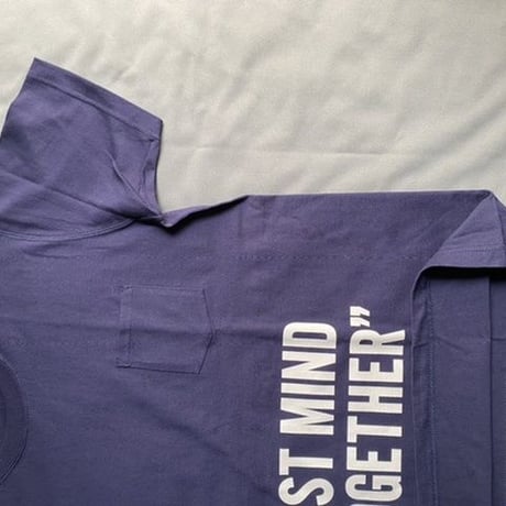 DRESSSEN  DSST99  DRES“SPECIAL”SSEN    “BEST MIND TOGETHER” T-SHIRTS (生成りロゴ) ネイビーカラー