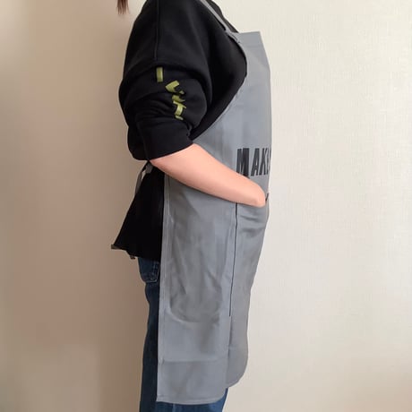 DRVG11 REVERSIBLE  APRON“MAKE BEAUTIFUL/MAKE SMILE(リバーシブルエプロン)