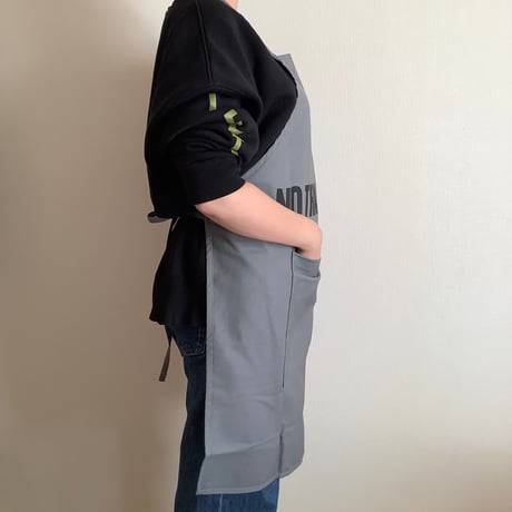 DRVG1 REVERSIBLE  APRON“YES /NO THANKYOU(リバーシブルエプロン)