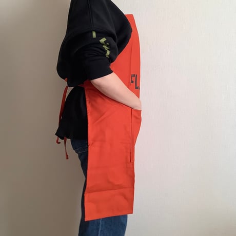 DRVNO8 REVERSIBLE  APRON“ドレスセン/ DRESSSEN      NEW ORANGE