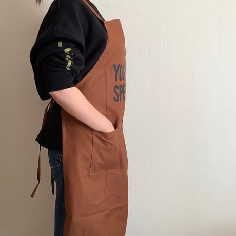 WPB6  DAY USE W POCKET  APRON   “YOU ARE SPECIAL” BROWN COLOR ※正面に二つのポケットがございます