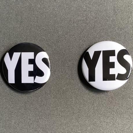 DRBS YES BUTTON BADGES  ※2個セット(YES  WHITE &YES BLACK)