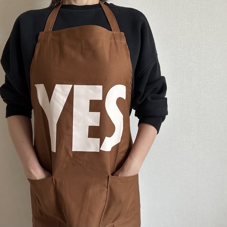 WPB8 DAY USE W POCKET  APRON   “YES”(生成りロゴ)※正面に二つのポケットがございます