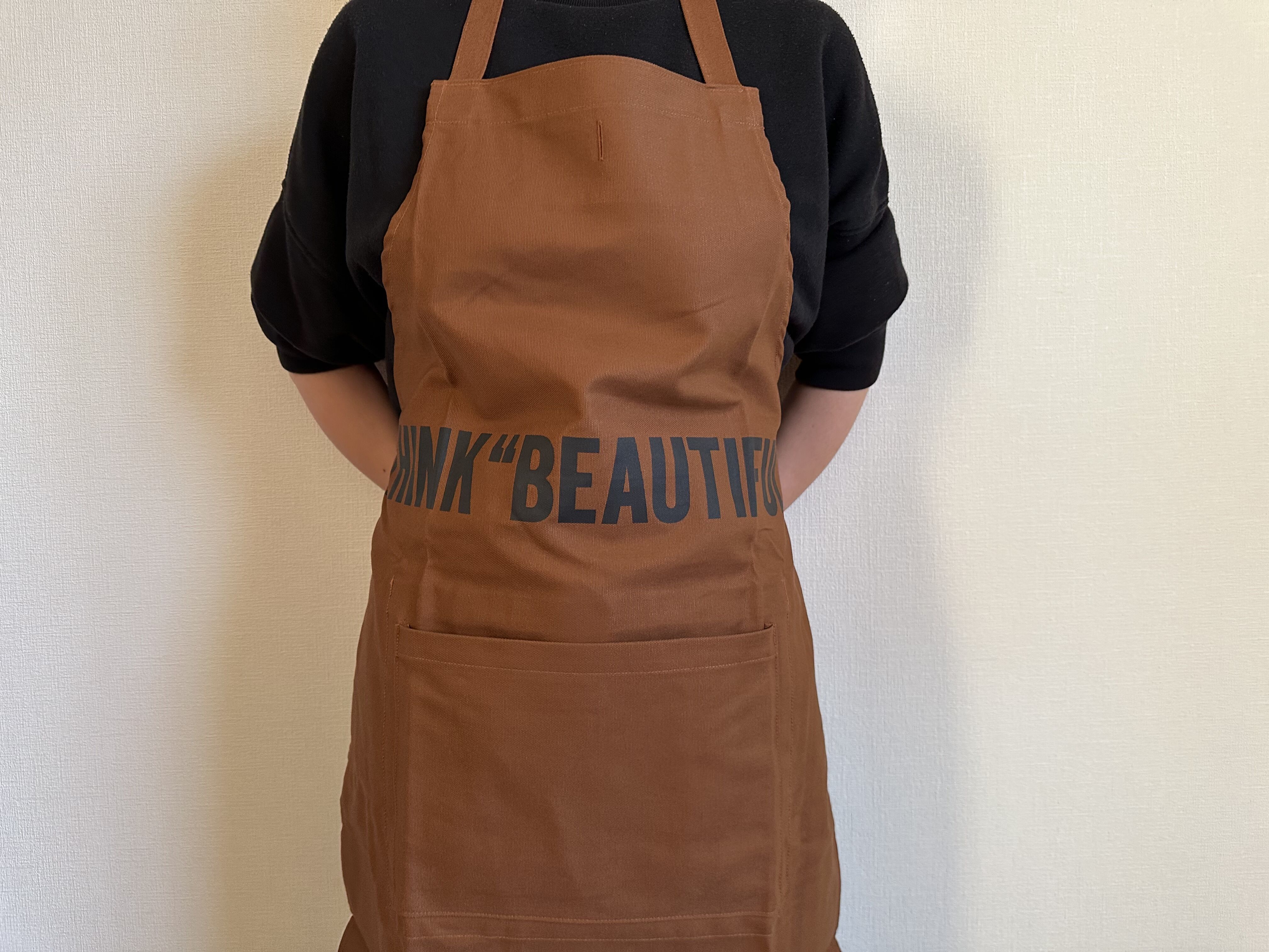 REVERSIBLE APRON“THINK BEAUTIFUL/YES！ DRESSSEN