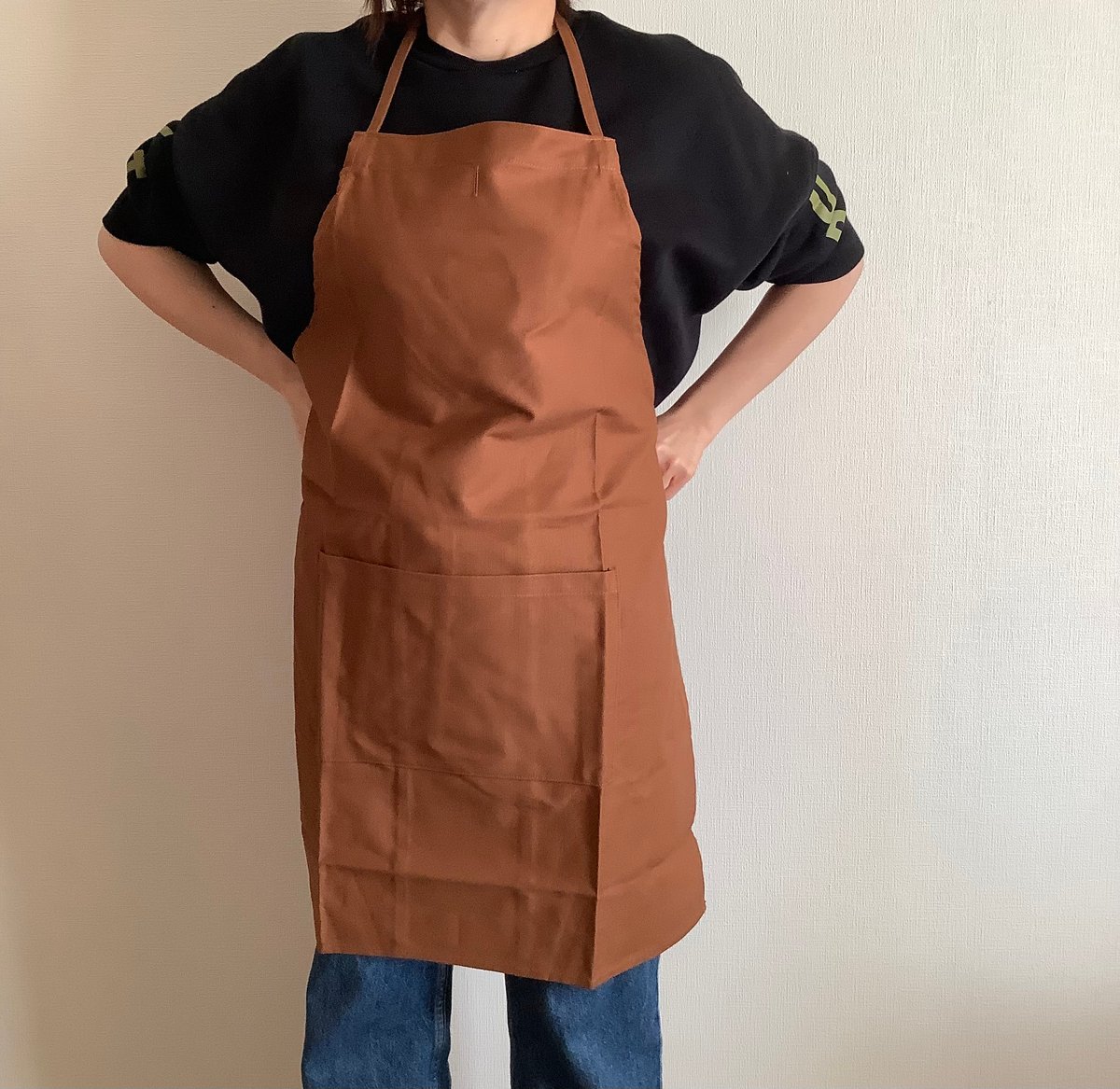 ADULT APRON DR(BRN)0 ADULT APRON DR(BRN)0