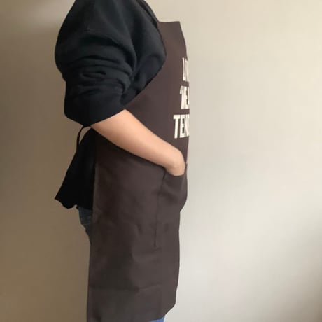 DR(DB)5  ”LOVE “MEAT” TENDER “APRON (生成りロゴ)  DARK BROWN COLOR