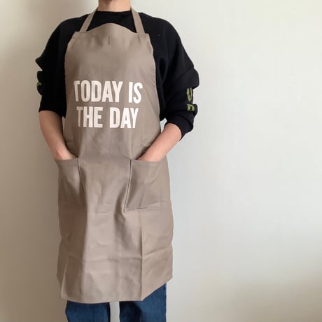 DRESSSEN  WPASBE5   DAY USE W POCKET  APRON   “TODAY IS THE DAY”SMOKY BEIGE COLOR ⭐️4/1(火曜日)に再入荷します