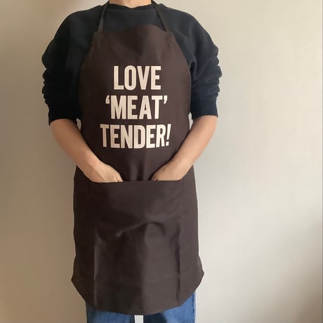 DR(DB)5  ”LOVE “MEAT” TENDER “APRON (生成りロゴ)  DARK BROWN COLOR