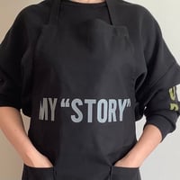 WPABLK5  DAY USE W POCKET  APRON   “MY“STORY”(BLACKCOLOR  )