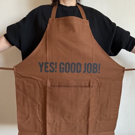 DRESSSEN  DRVBRN7  REVERSIBLE  APRON“YES！GOOD JOB！/ DRESSSEN“(リバーシブルエプロン)BROWN  COLOR