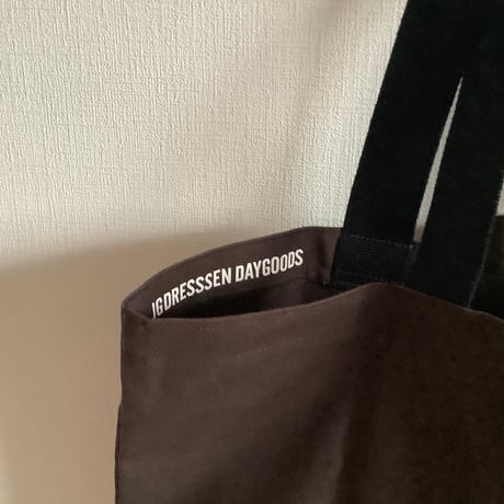 DTRDB1   TRAINING BAG ”YES/YES    DARK BROWN  COLOR  ※両面にYESのプリントがございます。