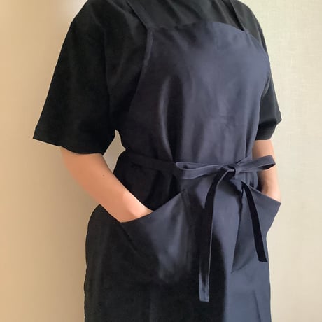 [新型] NEW X–STYLE APRON (DARK NAVY  COLOR)※背中でクロスさせて着用いただくエプロンです。