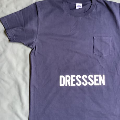 DRESSSEN  DSST77 DRES“SPECIAL”SSEN    ” DRESSSEN “T-SHIRTS (生成りロゴ)  ネイビーカラー
