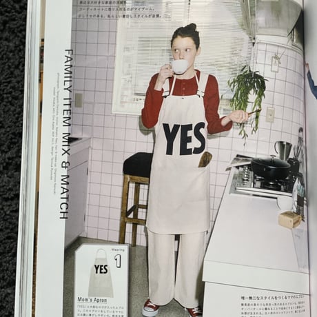 ADULT APRON #1 " YES" (裏側にNO THANKYOU プリントがあります)