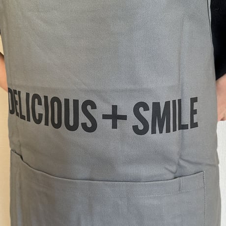 DRVG13  REVERSIBLE  APRON“DELICIOUS IS EVERYTHING/DELICIOUS +SMILE(リバーシブルエプロン)