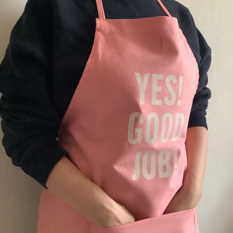 DR(PK)2  ”YES！GOOD  JOB！“ APRON (生成りロゴ)PINK  COLOR