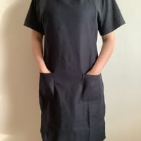 WPADN0  DAY USE W POCKET  APRON   ”NON  TITLE “ DARK NAVY  COLOR ”  ※こちらの商品は無地です　⭐️再入荷しました!