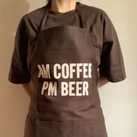 🌸[新発売] DR(DB)6   ”AM COFFEE  PM BEER “APRON (生成りロゴ)  DARK BROWN COLOR