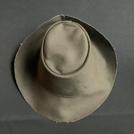 🇺🇸アメリカ製　THE  MAGIC  HAT  (MADE IN USA) OLIVE   COLOR