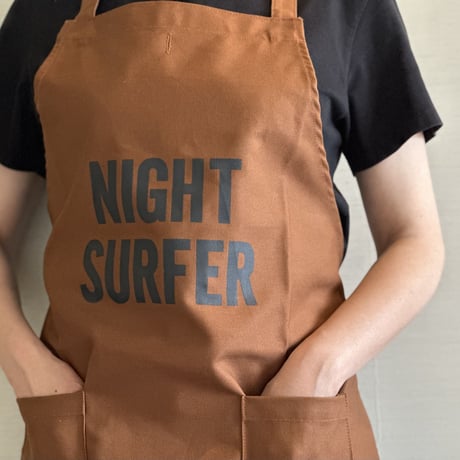 WPB5  DAY USE W POCKET  APRON   “NIGHT SURFER“ BROWN COLOR ※正面に二つのポケットがございます