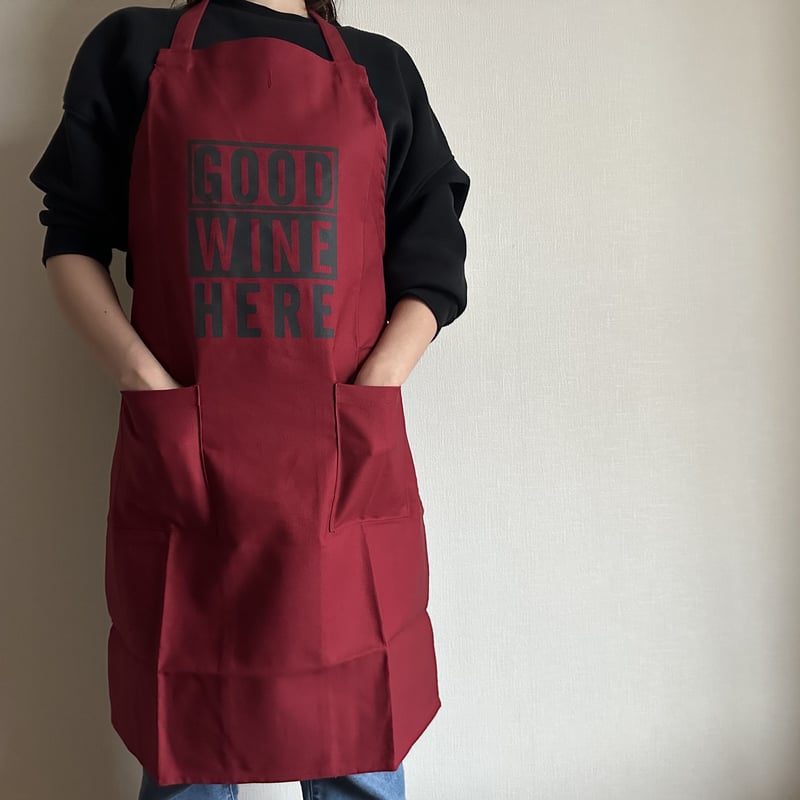 WPABD6 DAY USE W POCKET APRON “GOOD WINE HE