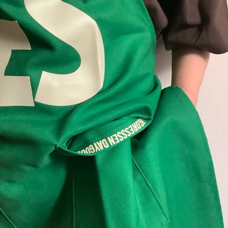 🌸新発売　WPG1 DAY USE W POCKET  APRON   YES (※裏側にNO THANK YOUのプリントがあります) BOTTLE GREEN COLOR