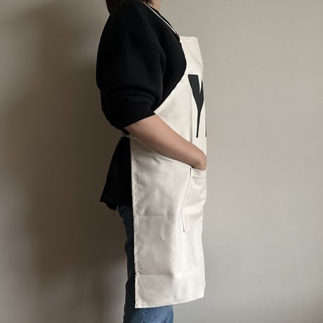 ADULT APRON #1 " YES" (裏側にNO THANKYOU プリントがあります)