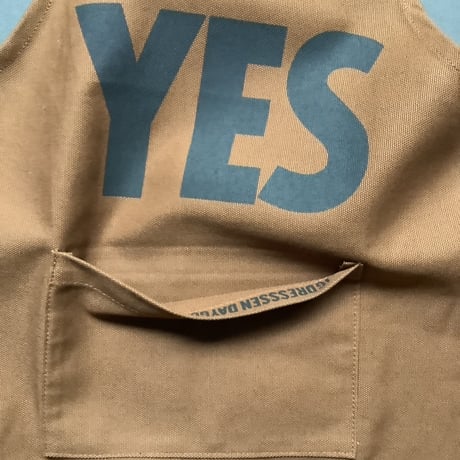 👶DRESSSEN BKDBR2  BABY KIDS APRON YES(ベイビーキッズエプロンです。)  ※BROWN  COLOR
