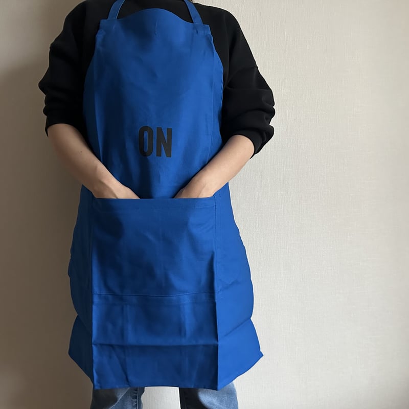 DRESSSEN DRVBLU3 REVERSIBLE APRON“ON/OFF(リバーシ DRESSSEN DRVBLU3 REVERSIBLE APRON“ON/OFF(リバーシ