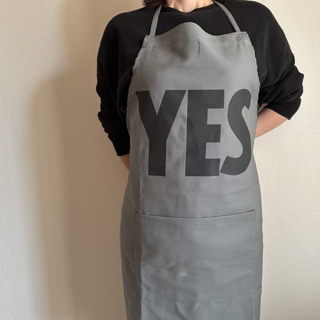 DRESSSEN ADULT APRON  DR(GRY)7   YES   GREY COLOR