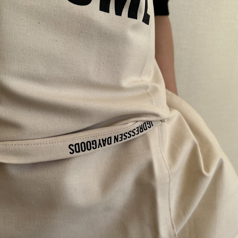 ADULT APRON #10 VERY WELCOME APRON | DRESSSEN公