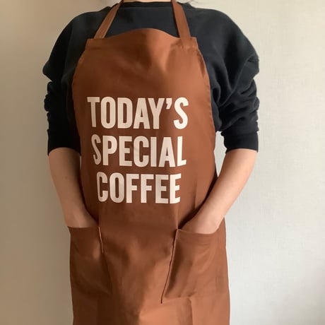 WPB9   DAY USE W POCKET “TODAY‘S SPECIAL COFFEE” (生成りロゴ)