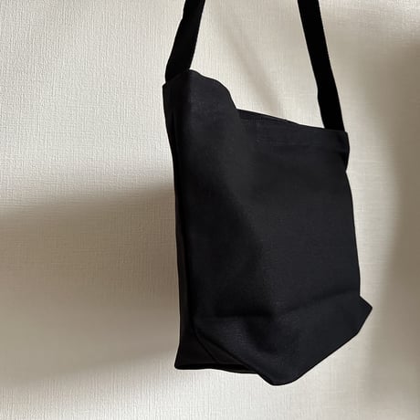 DRESSSEN  DBSH7  BAG  “PASSION PROJECT” BLACK COLOR
