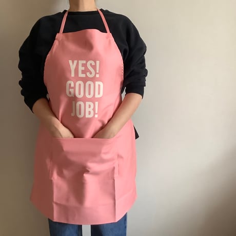 DR(PK)2  ”YES！GOOD  JOB！“ APRON (生成りロゴ)PINK  COLOR