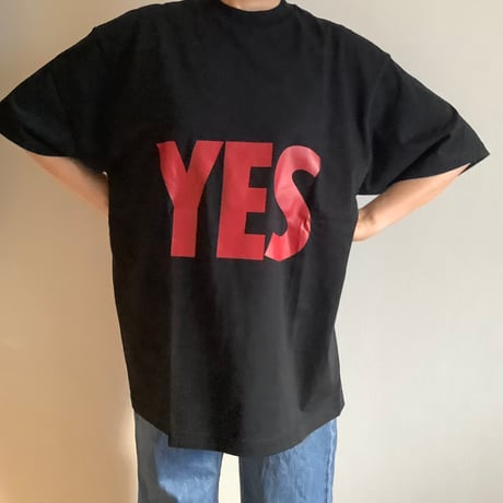DSS1 DRES“SPECIAL”SSEN    YES  T-SHIRTS (RED色ロゴ) BLACK COLOR