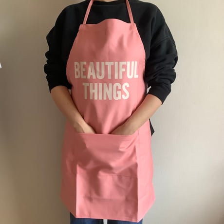 ADULT  APRON   ”BEAUTIFUL THINGS“  (生成りロゴ)PINK  COLOR