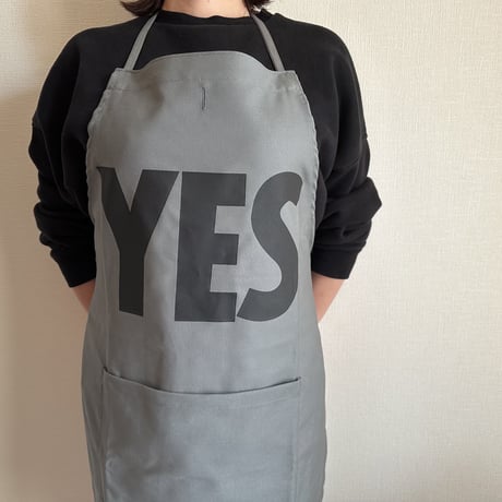 DRESSSEN ADULT APRON  DR(GRY)7   YES   GREY COLOR
