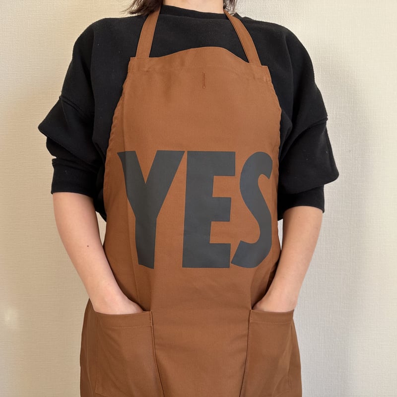 WPAB1 DAY USE W POCKET APRON “YES” | DRESSSE