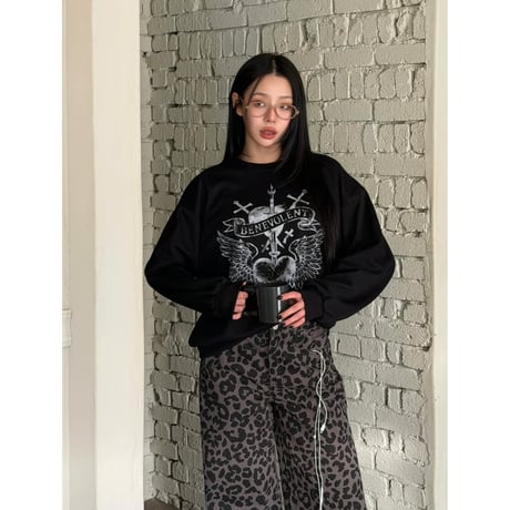 6CreambeigeウィングハートMTMスウェット