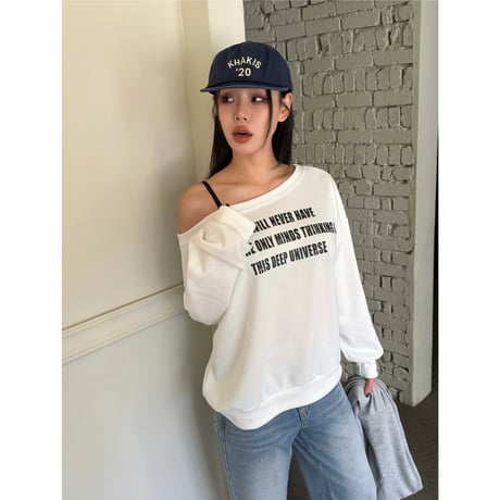 9CreambeigeトリプルスターオフショルMTMスウェット