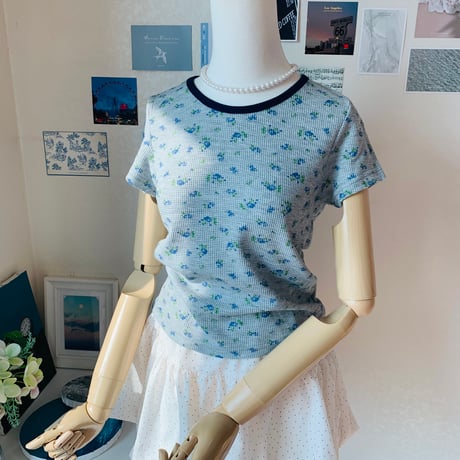 19フラワー配色Tシャツ
