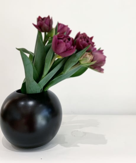 花器　black ball vase M
