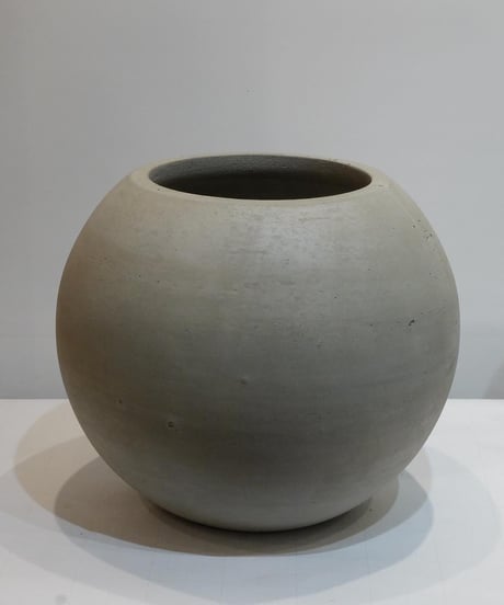【鉢】　cement moon pot cover