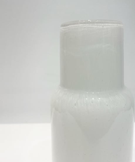 【flower vase】"milky white"