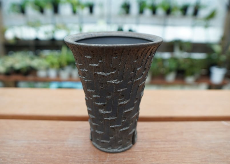 沼野 秀章 / 黒二白 新品未使用 鉢 アガベ 沼野秀章 pot No.3 | mana's farm:塊根植物・アガベ・ドライガーデン
